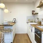 Le Petit Palais - 50m - Vue Et Campagne Apartmán *