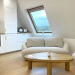 Le Petit Palais - 50m - Vue Et Campagne Apartmán *